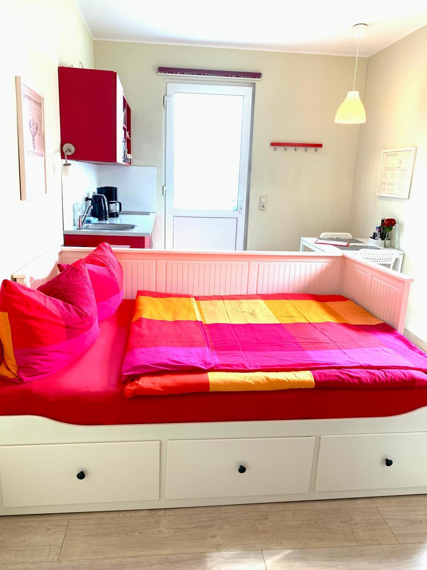 Die Senfbude - Klein Aber Fein - Wunderschoenes Studio-Apartment Mit Terrasse Und Stellplatz Leipzig Buitenkant foto